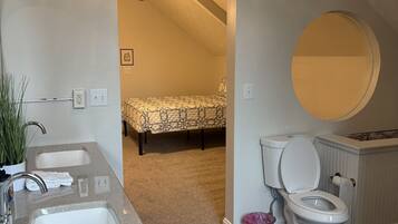 Secador de pelo y toallas