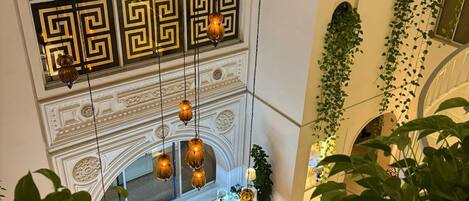 Luxury Double or Twin Room, Balcony, City View | Interior