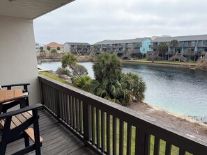 Property grounds - Cozy Coastal Retreat just steps from the Beach! (pensacola beach)