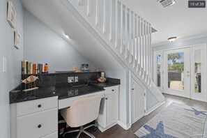 Interior - Cozy Coastal Retreat just steps from the Beach! (pensacola beach)
