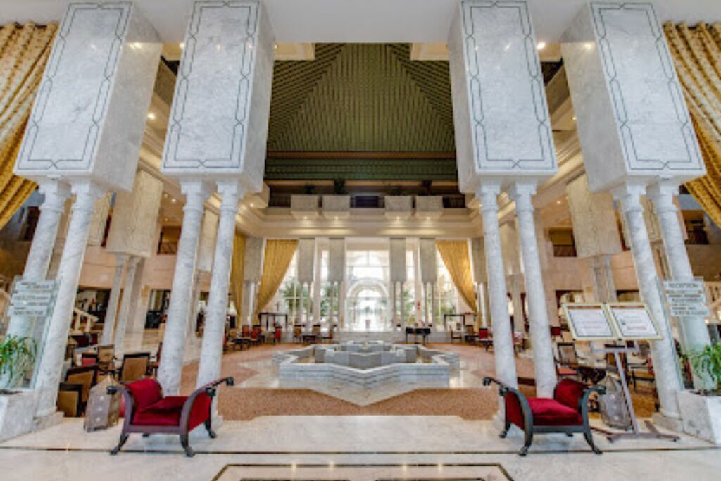 Habitación doble Deluxe, balcón | Lobby