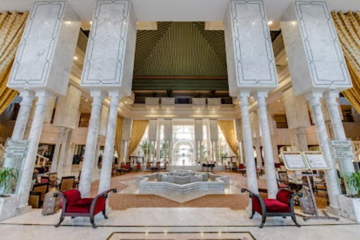 Habitación doble Deluxe, balcón | Lobby