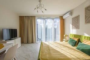 Comfort Apartment | Blackout drapes, iron/ironing board, free WiFi - Apartamenty Portovo Q4 Apartments (Gdańsk)