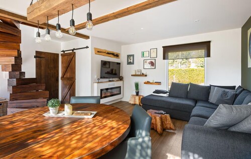 Beautiful home in Arendonk with sauna