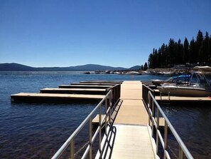 Unclassified image, 2 of 12, button - Kuster, Peninsula Village (Lake Almanor)