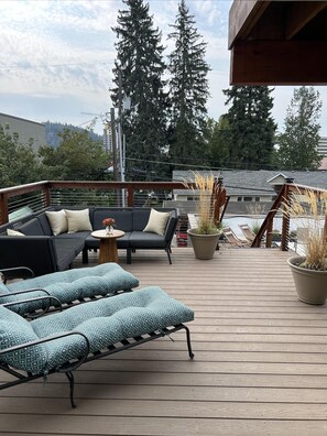 Property grounds - Beautiful 4 bedroom home with loft in downtown Coeur d'Alene (Coeur d'Alene)