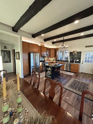 Dining - Beautiful 4 bedroom home with loft in downtown Coeur d'Alene (Coeur d'Alene)