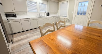 Charming 2-bedroom Home Away from Home in Morgan City