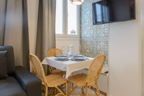 Dining - GRAN VIA capitals, LiSBOA (Madrid)