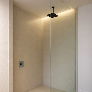 Apartment | Bathroom - Relaxing Studio Retreat in Miami Beach (Miami Beach)