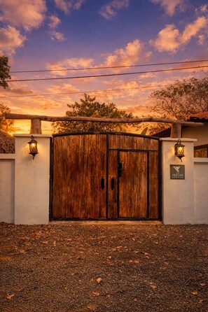 Exterior detail - Nukumi Club 2 (Santa Catalina)