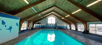 Relax in a Comfortable King Room Close to Northern Maine Attractions