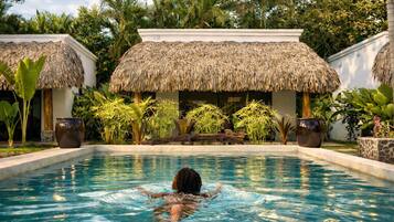 Lyxpenthouse | Pool | Utomhuspool