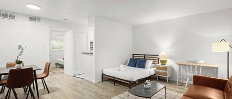 1 chambre, fer et planche à repasser, Wi-Fi, draps fournis