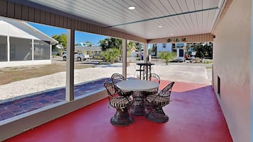 House (2 Bedrooms) | Property amenity