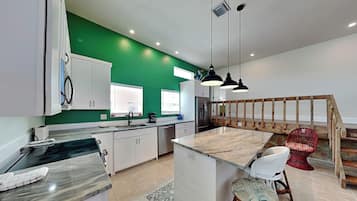 House (2 Bedrooms) | Property amenity