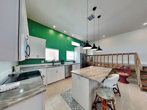 House (2 Bedrooms) | Kemudahan hartanah