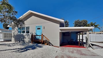 House (2 Bedrooms) | Property amenity