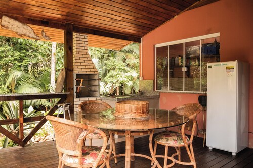 Grandma Cida's Corner - A cozy and modern place surrounded by nature.