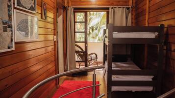 Accès Internet, draps fournis