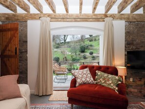 Living area - Garden Cottage at the Bowden Estate (Dartmouth)