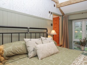 2 bedrooms, individually decorated, individually furnished, free WiFi - Garden Cottage at the Bowden Estate (Dartmouth)