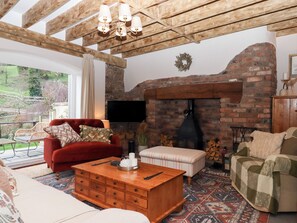 Living area - Garden Cottage at the Bowden Estate (Dartmouth)