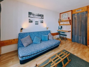Living area - 100m from ski lifts, 7th floor, balcony, tv, 19m², Les Arcs (Les Arcs)