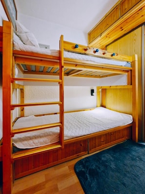 Room - 100m from ski lifts, 7th floor, balcony, tv, 19m², Les Arcs (Les Arcs)