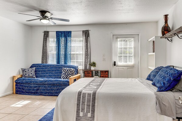 1 habitación, internet y ropa de cama 