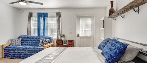 1 bedroom, internet, bed sheets