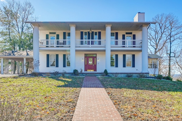 Gorham Vacation Rental | 4BR | 3.5BA | 5,360 Sq Ft