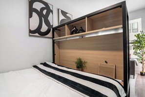 Iron/ironing board, WiFi, bed sheets - Studio|near Business & Med District|Pool,Gym, BBQ (Houston)