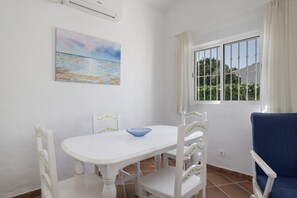 Dining - Rural House 'Casas Pepe 2' with Private Terrace, Wi-Fi, and Air Conditioning (Los Caños de Meca)