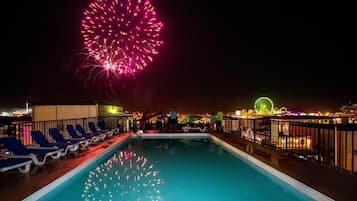 Sæsonbestemt udendørs pool