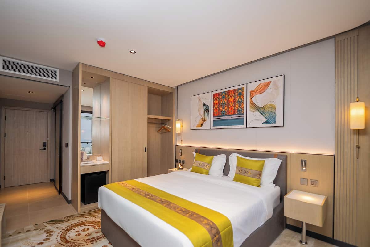 高級雙人房 | 書桌、手提電腦工作空間、免費 Wi-Fi