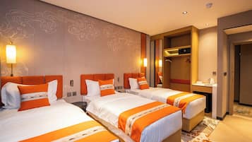 Escritorio, espacio para trabajar con laptop y wifi gratis