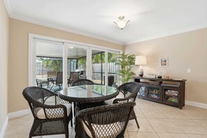 Dining - Coastal Naples Getaway with Heated Pool (Naples)