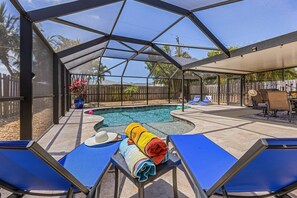 Pool - Coastal Naples Getaway with Heated Pool (Naples)