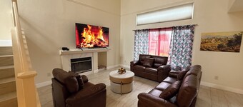 Wonderful 3-bedroom house with AC in charming Stockton