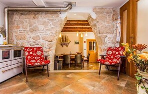 Interior - Holiday house KRAS with spacious garden (Kras)