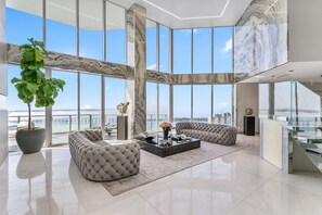 Lobby - Luxury Penthouse in Brickell • 6 Bedrooms (Miami)