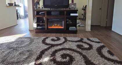2-bedroom 2 Bath PHX