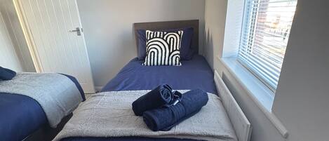 2 soverom, strykejern/-brett, wi-fi (inkludert) og sengetøy