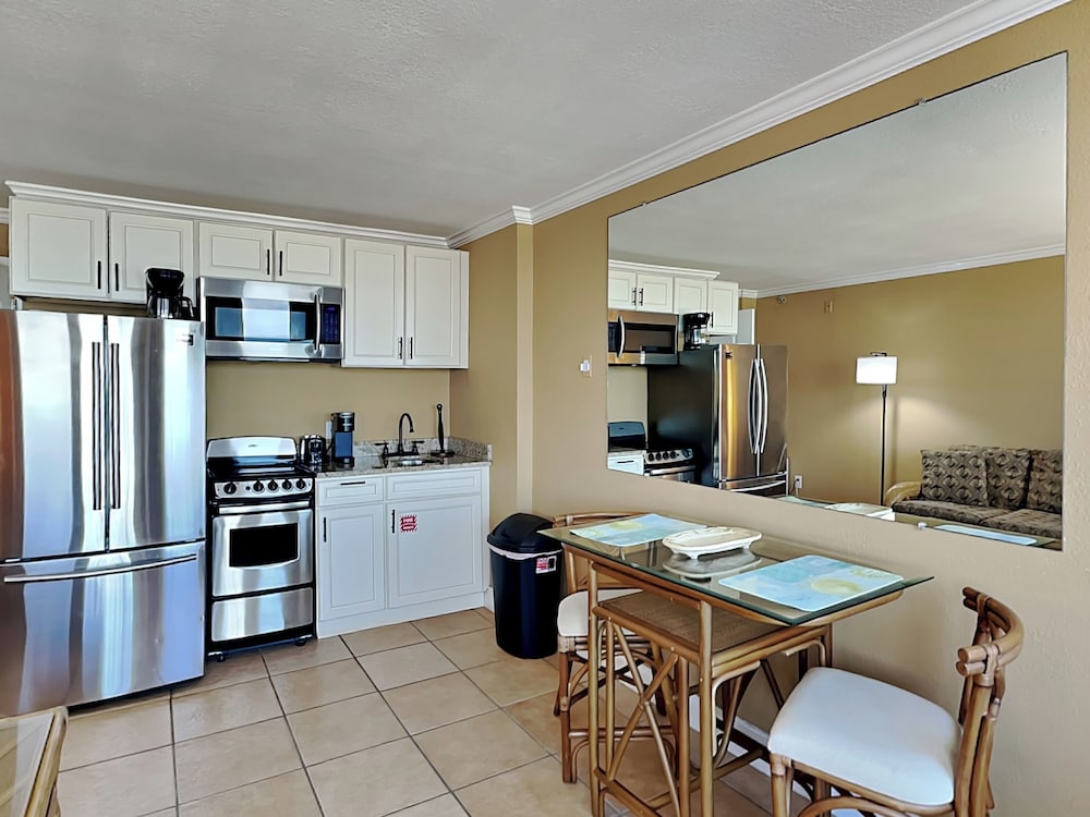 Harbour Beach Resort photo 6