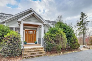 Exterior - Spacious & Scenic! Weaverville Home Near Main St (Weaverville)