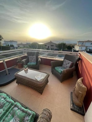Terrace/patio - Red House Rooms  (Llucmajor)