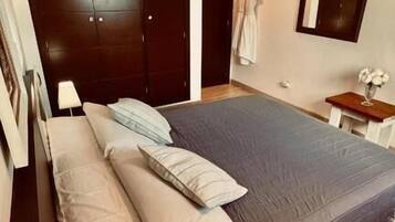 Habitación estándar, baño compartido, vistas al jardín (#2) | Tabla de planchar con plancha y wifi gratis