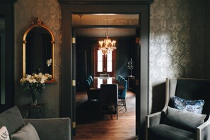 Interior - The Gaston (Dallas)