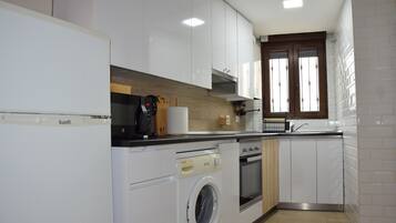 Mikrobølgeovn, ovn, kogeplade, opvaskemaskine